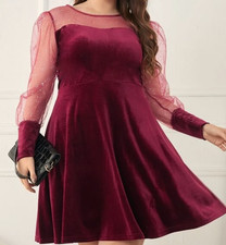 Neues edles Abendkleid