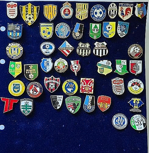 Pins fussballklubs - pins,