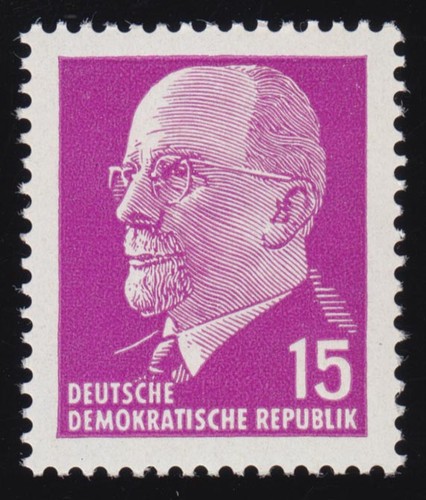 847 walter ulbricht 15 - i2,