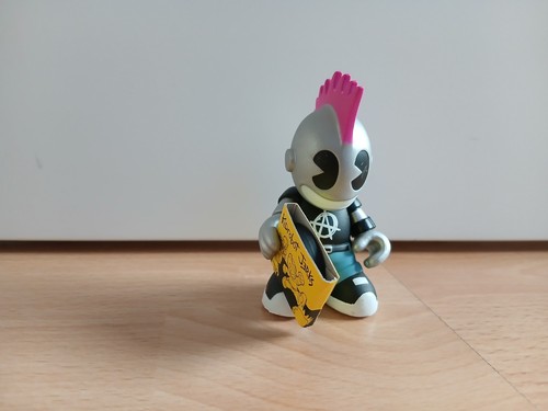 Kidrobot bots kidboxer vinyl - bots,