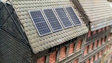 10 Stück Solarmodule für Häuser, Dächer etc. Spur H0 (1:87) Solarzellen Bausatz