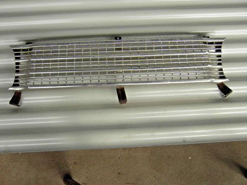 Kühlergrill ford taunus - kühlergrill, ford,