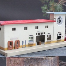 Alter blech bahnhof mit - bahnhof,
