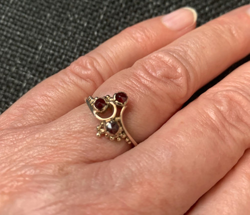 Goldring mit granatsteinen - goldring,