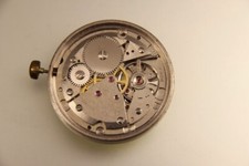 Uhrwerk DUROWE 7425/2 (INT) mit Datum läuft