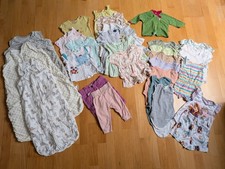 Baby Sommerkleidung Paket Gr. 74/80 Mädchen – Kleider, Bodys, Shirts, Schlafsack