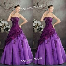 Lila Hochzeit gotische Vintage