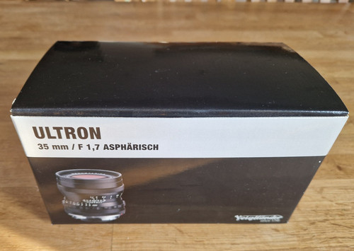 Voigtländer ultron 1 - ultron, 1.7/35