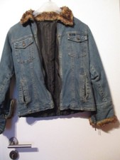 Winterjeans Jacke mit Pelz (Kunst) am Kragen und Ärmeln Gr. 34 /36 Reißverschluß