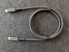 USB-C Thunderbolt 4 USB4