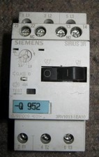 SIEMENS  Motorschutzschalter,  Typ:  3RV1011-1AEA10,   2,8 - 4 A