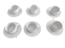 Geschirrteile Tassen und