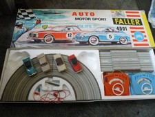 4 Autos Faller und 4001 AMS Rennbahn Slotcar 2x Mercedes cadillac Ford konvolut