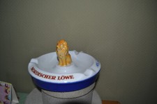 alter Aschenbecher mit Figur - Kiel