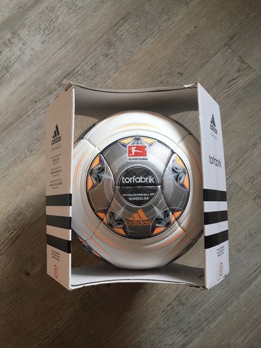 Adidas torfabrik matchball - torfabrik,