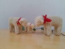 Handgestricktes Oster - Schaf