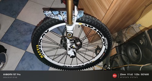 Polygon collosus axx 26 - , 26"