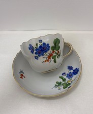 Meissen Kaffeetasse UT Blume