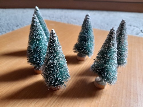 Miniaturtanne wichtel - ,