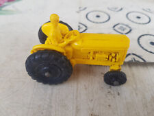 Gummiauto, Vinyl, Tomte o.a. Traktor gelb, mit Fahrerfigur, gut erhalten  #53