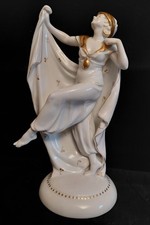 Katzhütte Porzellan Figur