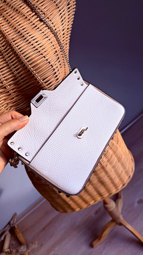Valentino garavani rockstud - garavani,