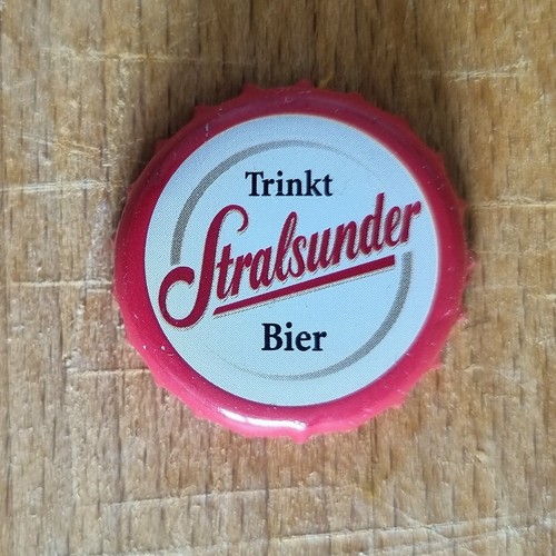 Kronkorken trinkt stralsunder - kronkorken,