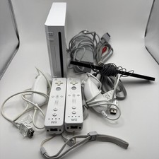 Nintendo Wii Console Bundle +