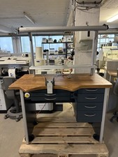 Dental Arbeitsplatz mit Waldmann Leuchte Und Ablage Technik Technikertisch