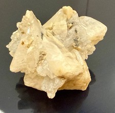 Danburit, CaB₂(SiO₄)₂