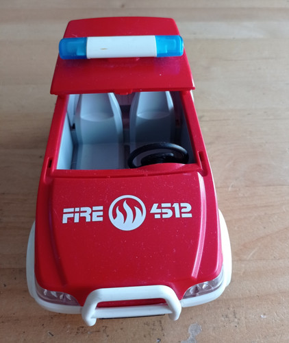 Playmobil feuerwehr auto rot - feuerwehr-auto,