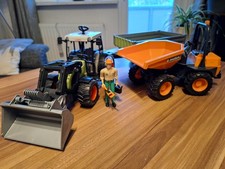 Claas Traktor mit Anhänger +