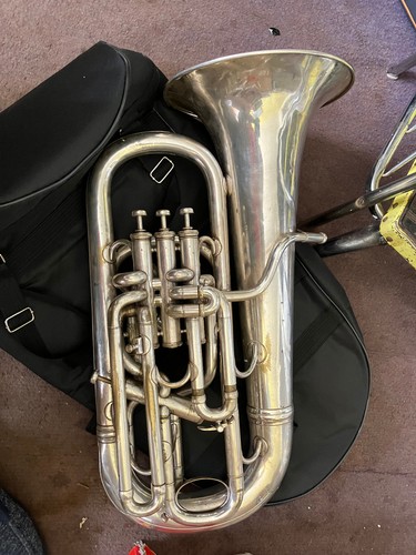 Euphonium hawkes class 4 - euphonium,