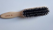 Haarbürste aus Buchenholz mit Naturborsten (Wildschweinborsten)