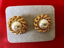 Cabouchon Ohrstecker Blüten,vergoldet , schön auch zu Trachten