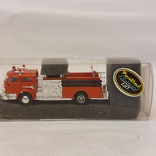 x-94101	Praline 1:87 US Feuerwehr American La France sehr guter Zustand,