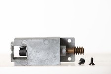 Minitrix Spur N Ersatzteil  Motor in Gussblock  (324650) 5927