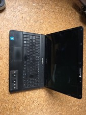 eMachines E725 Laptop.  Akku Und Festplatte  Defekt. Für Bastler