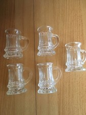 5 Schnapsgläser, Stamperl,  Mini Maßkrüge mit Henkel von WMF ca. 4 cl.