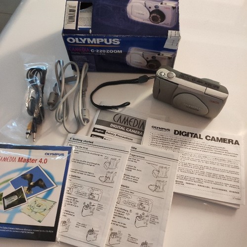 Olympus 220 zoom 0 mp - zoom, 2.0