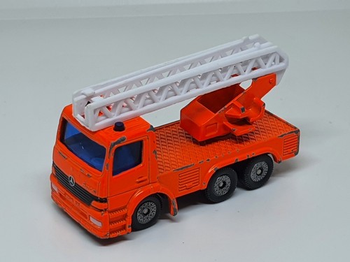 Mercedes feuerwehr drehleiter - mercedes,
