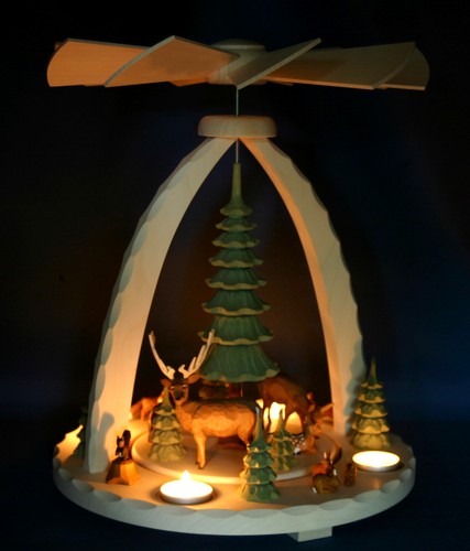 Große teelicht tisch pyramide - große,