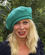 12. Baskenmütze Beret aus Original Material Prada Wolle Gr. 59  / 58 cm L