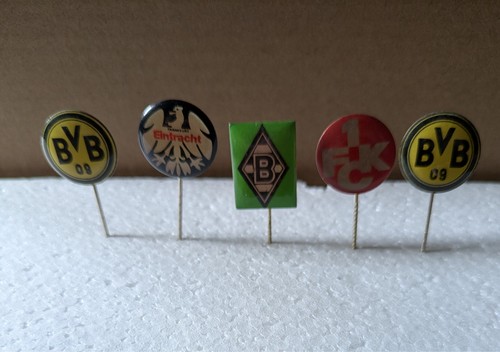 Fußball anstecknadel konvolut - fußball,