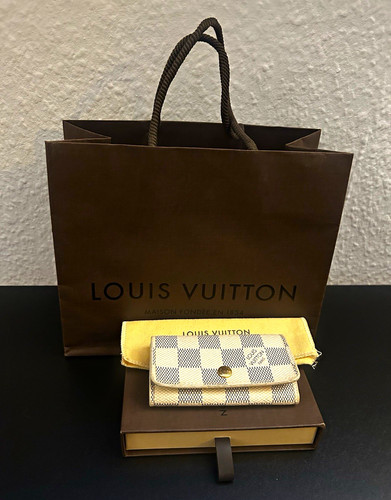 Louis vuitton keyholder - 4,