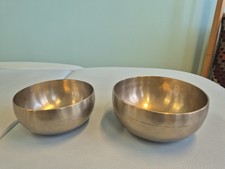 Sangha Klangschalen Peter Hess