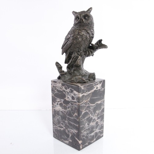 Bronze skulptur figur eule - figur, auf