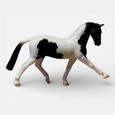 Breyer Stablemates Black Pinto