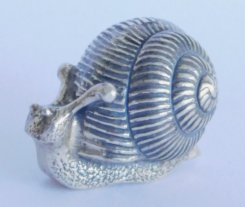 Kleine figur miniatur schnecke - figur,