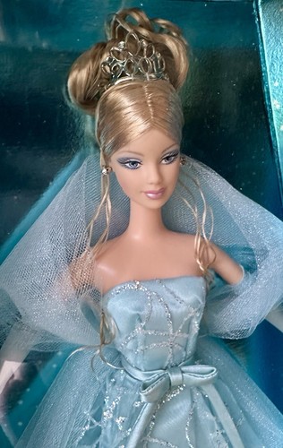 Mattel barbie 2001 - barbie,